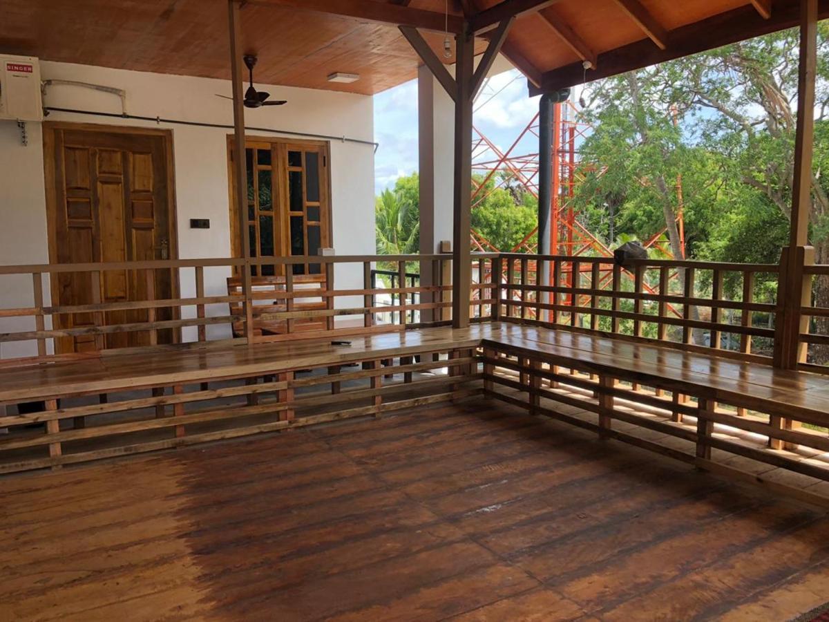 Resort Hankaanaa- Stay No Work Pottuvil Eksteriør bilde